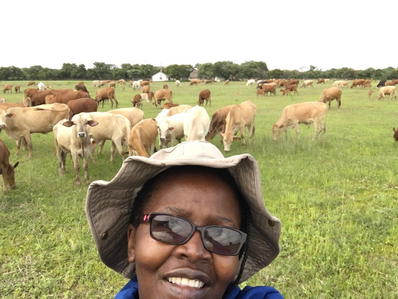 employee using selfie to clock in at job site